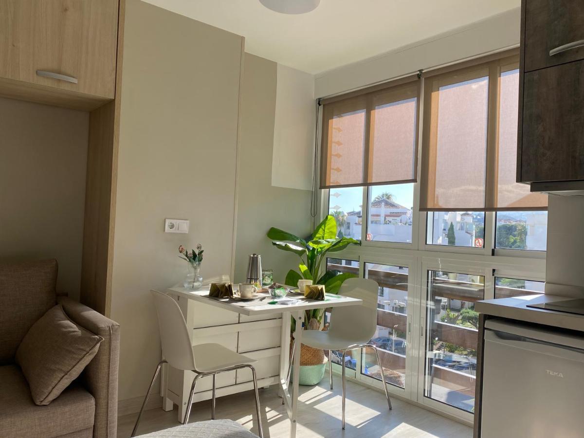 Apartamentos Naciones Playa, La Paloma Benalmadena Ngoại thất bức ảnh