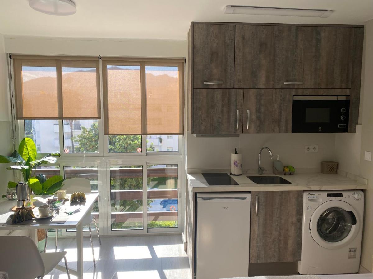 Apartamentos Naciones Playa, La Paloma Benalmadena Ngoại thất bức ảnh